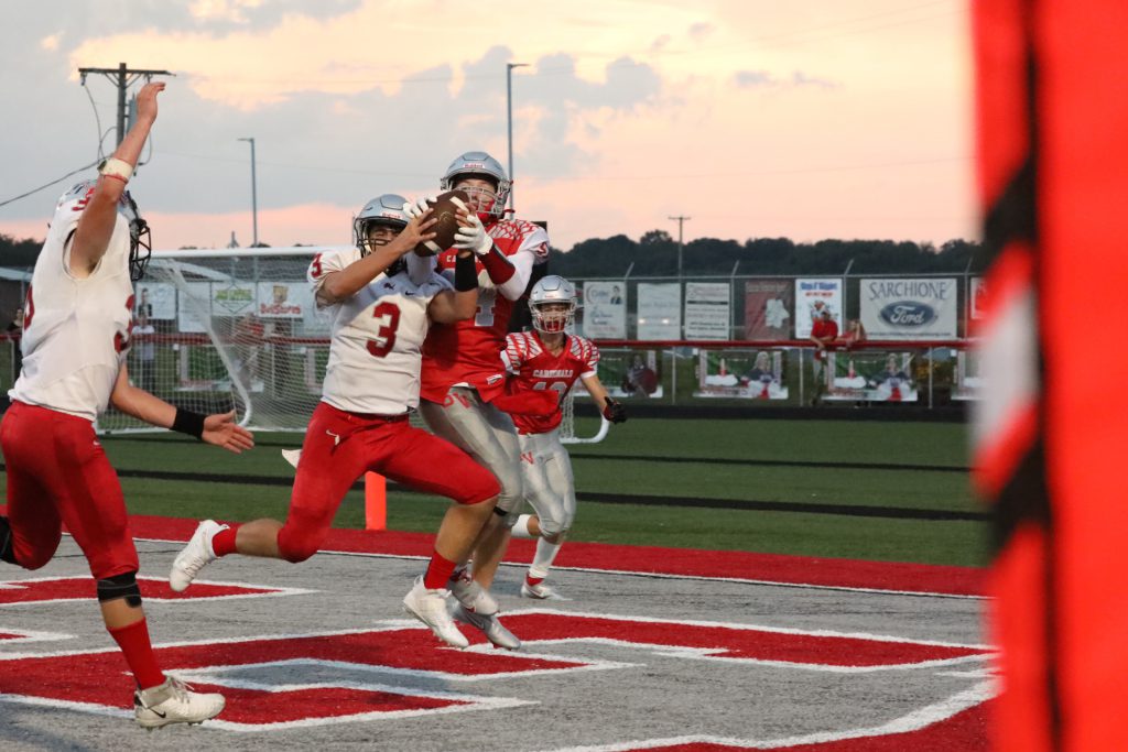Tucci scores five touchdowns for Sandy Valley in win over Minerva
